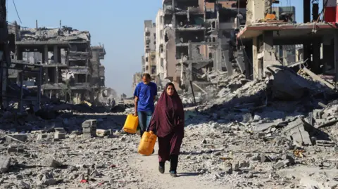 'Israel cuts aid to Gaza' and 'Reeves blow as prices rise'