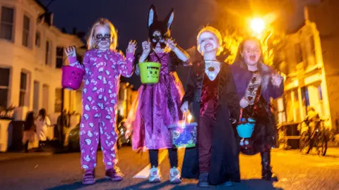 Libraries to host Halloween costume swap shops