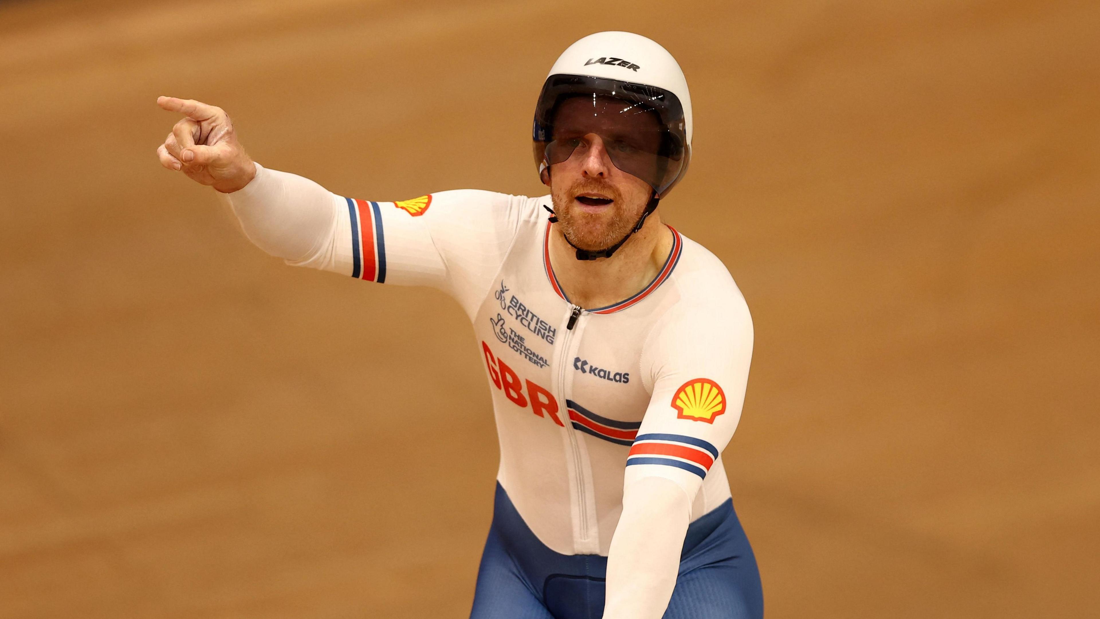 Cundy wins 22nd world track title in Rio
